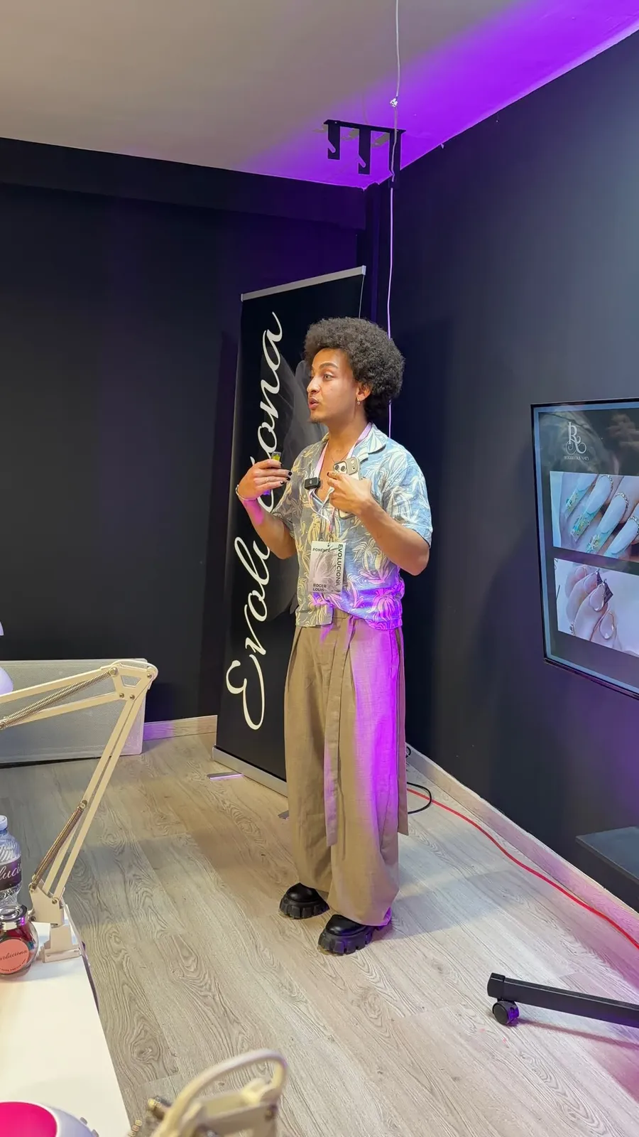 Ponente de Evoluciona durante una masterclass para propietarias de salones de belleza